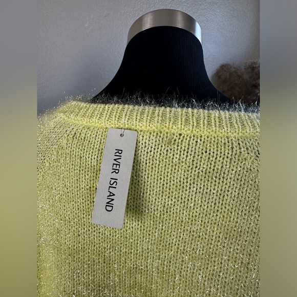 River Island Cropped Yellow Fuzzy Sweater NWT - Picture 3 of 3